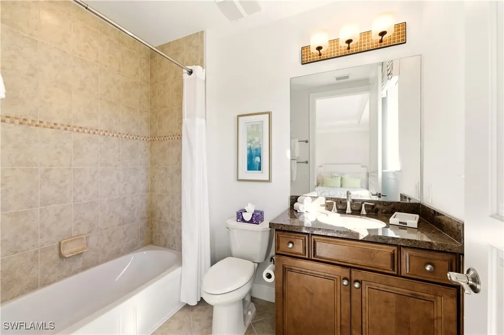 2555 Marquesa Royale Lane Naples FL 34109