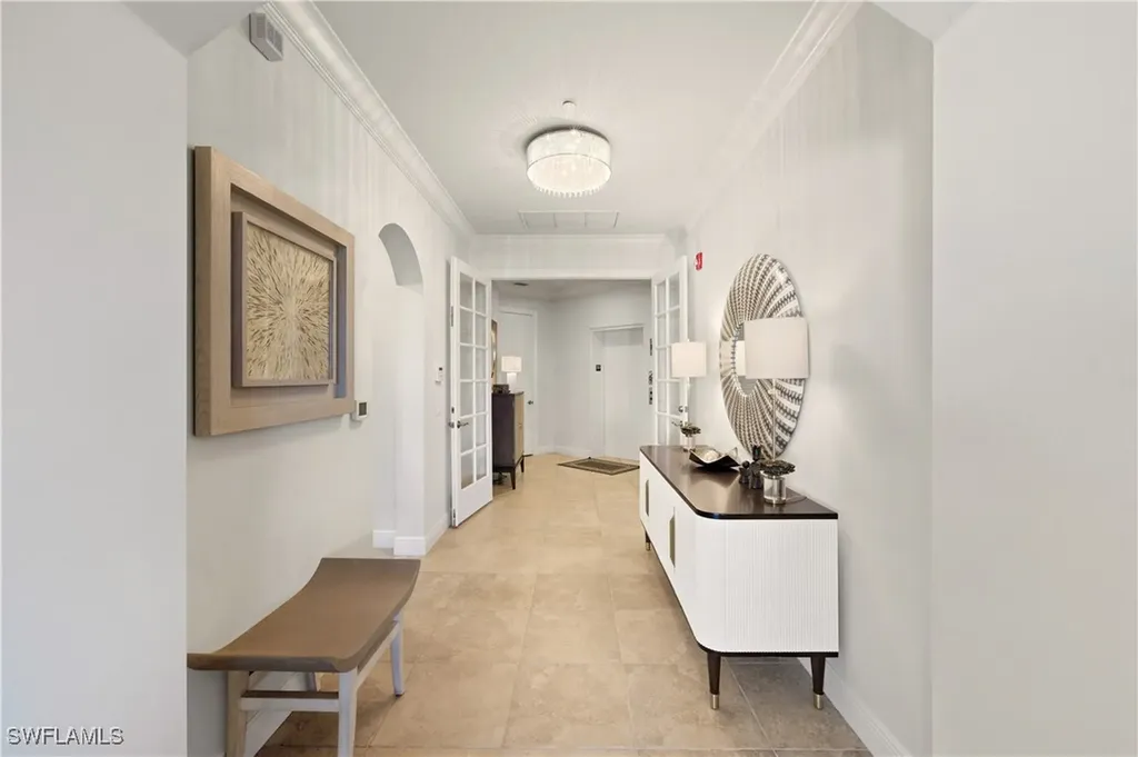 2555 Marquesa Royale Lane Naples FL 34109