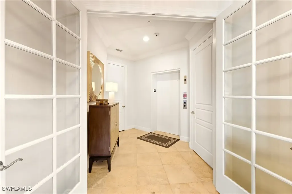 2555 Marquesa Royale Lane Naples FL 34109