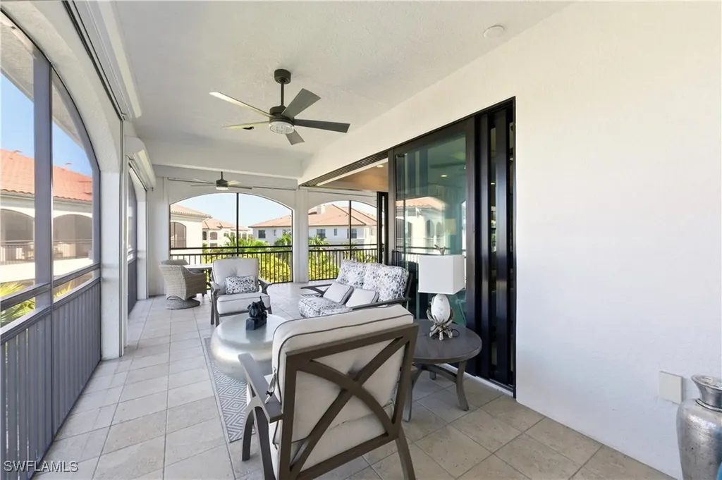 2555 Marquesa Royale Lane Naples FL 34109