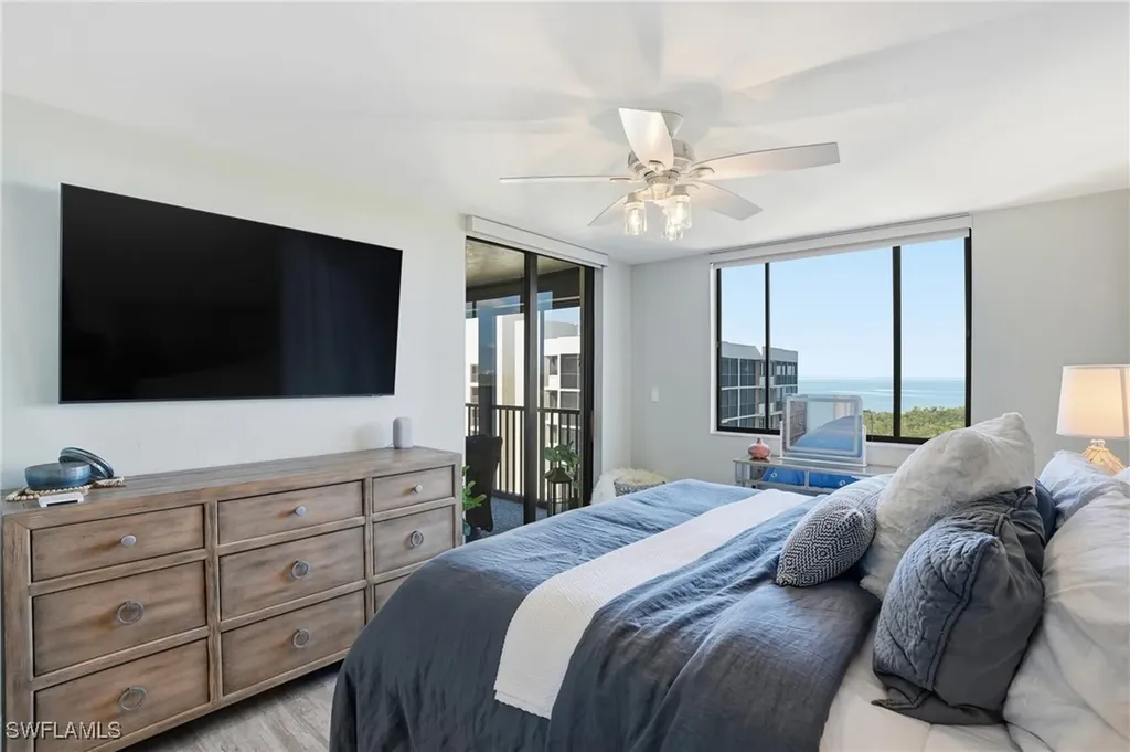 17 Bluebill Avenue Naples FL 34108