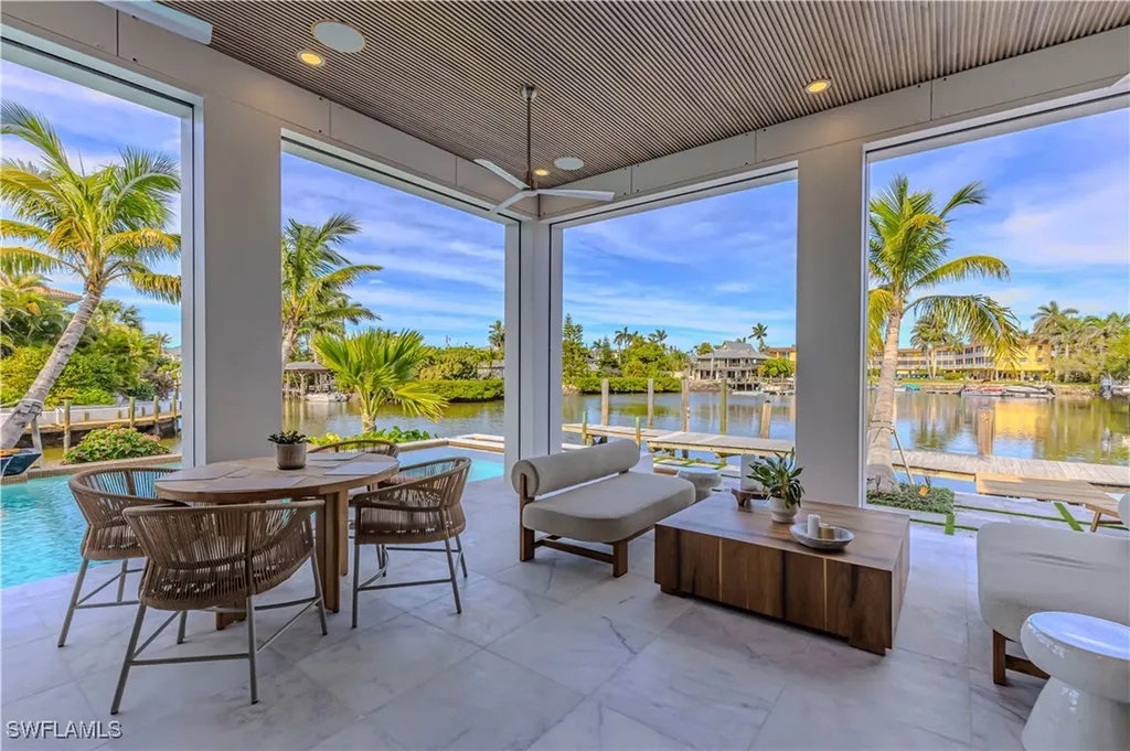1100 Sandpiper Street Naples FL 34102