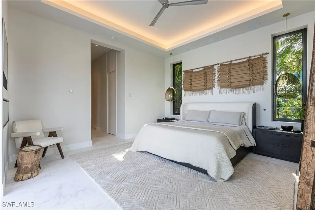 1100 Sandpiper Street Naples FL 34102