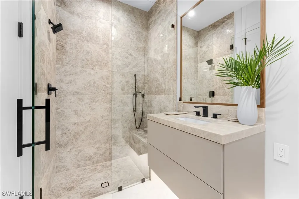 1100 Sandpiper Street Naples FL 34102