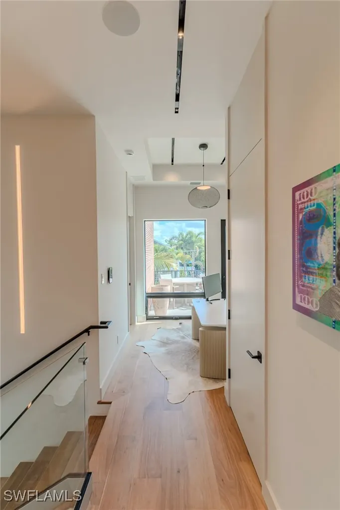1100 Sandpiper Street Naples FL 34102