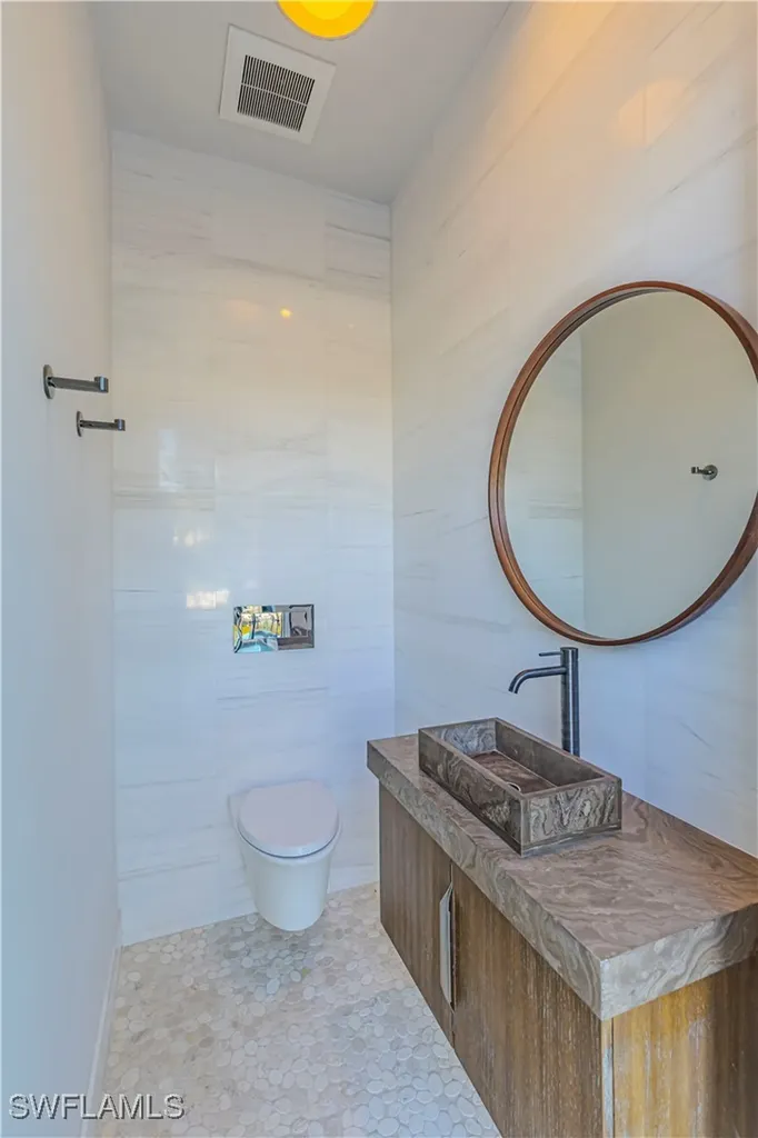 1100 Sandpiper Street Naples FL 34102