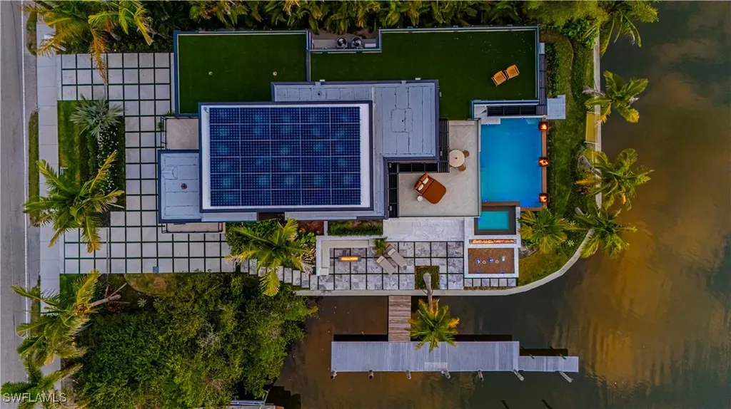 1100 Sandpiper Street Naples FL 34102
