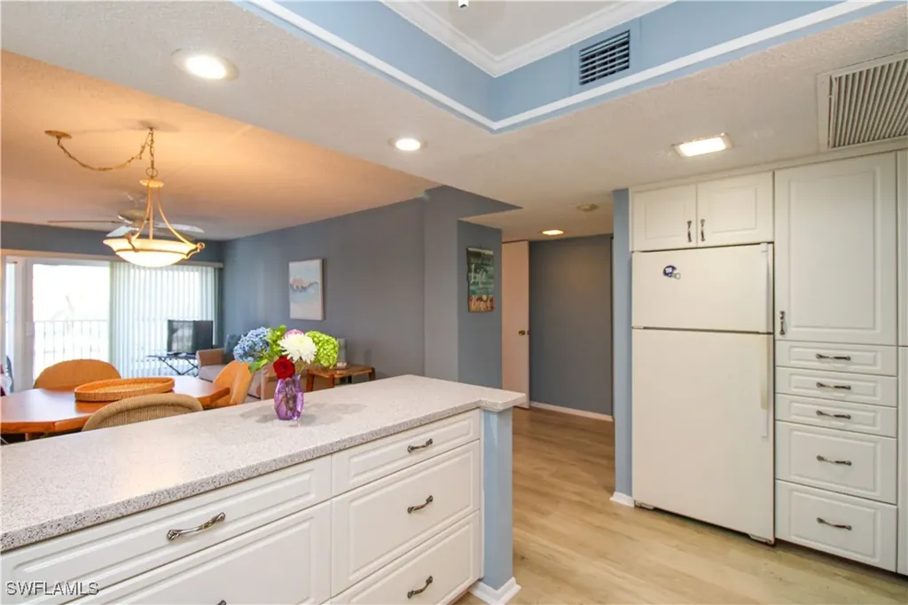 1 Bluebill Avenue Naples FL 34108