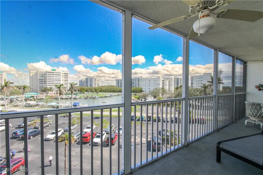 1 Bluebill Avenue Naples FL 34108