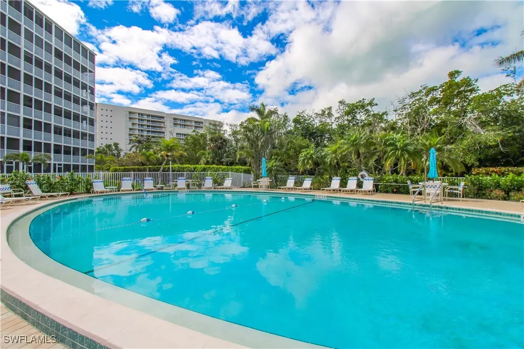 1 Bluebill Avenue Naples FL 34108