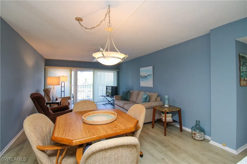 1 Bluebill Avenue Naples FL 34108