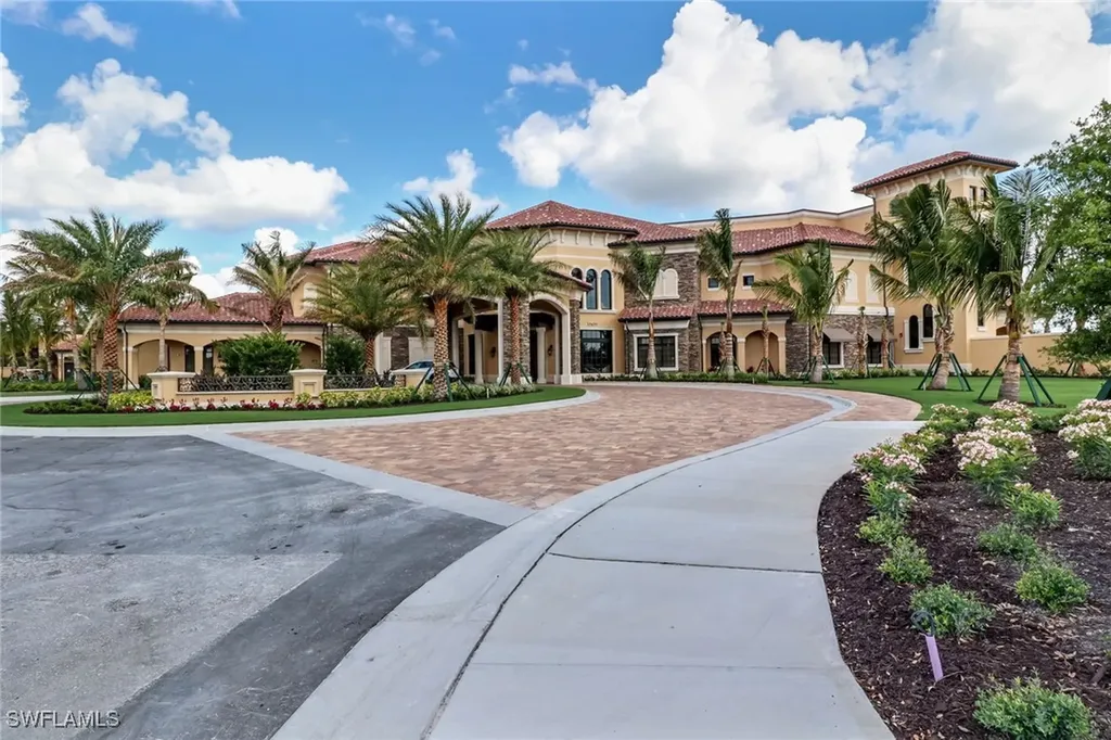28017 Foxrock Court Bonita Springs FL 34135