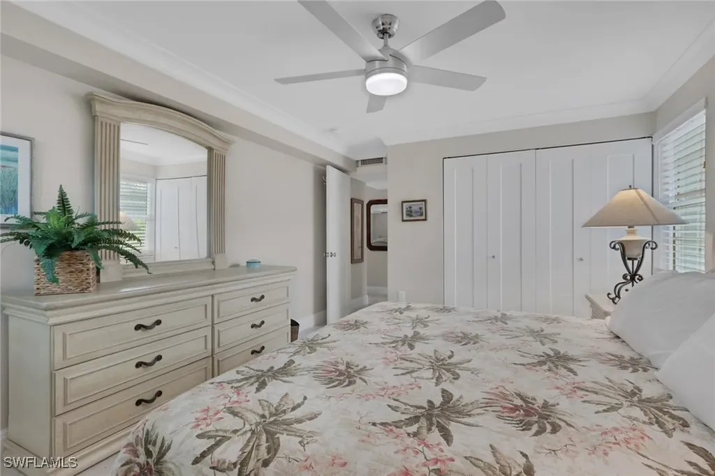 642 12th Avenue S Naples FL 34102