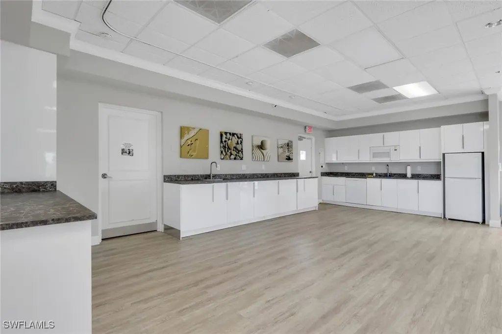 642 12th Avenue S Naples FL 34102