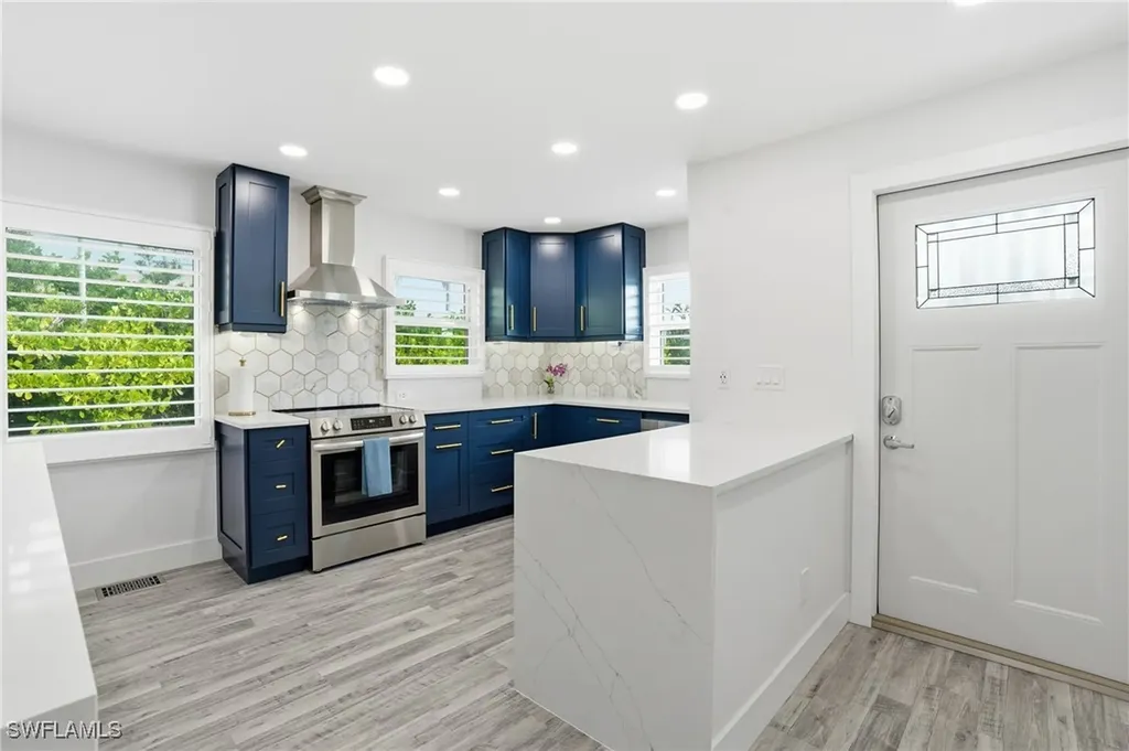 270 Dundee Road Fort Myers Beach FL 33931