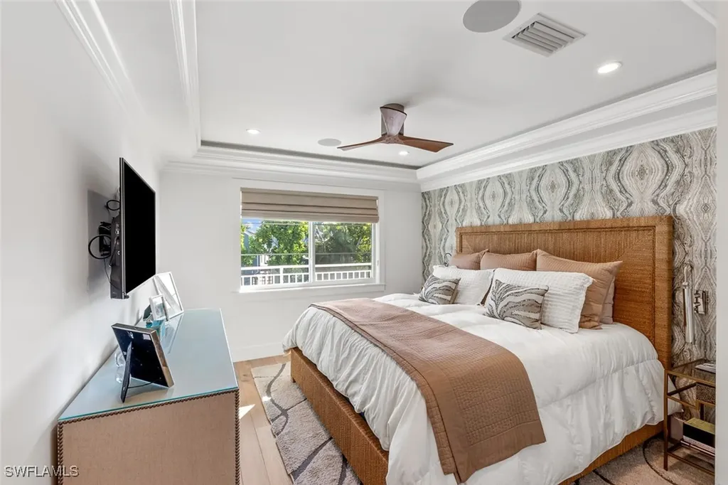 320 14th Avenue S Naples FL 34102