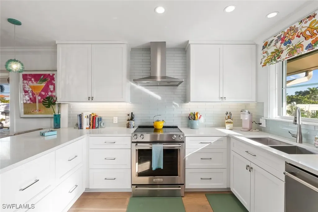 320 14th Avenue S Naples FL 34102