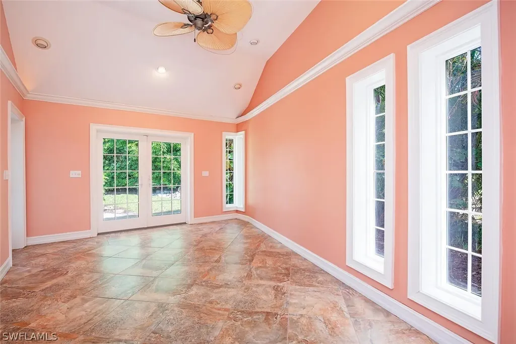 811 Arrowhead Lane Naples FL 34108