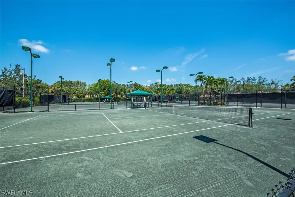 811 Arrowhead Lane Naples FL 34108