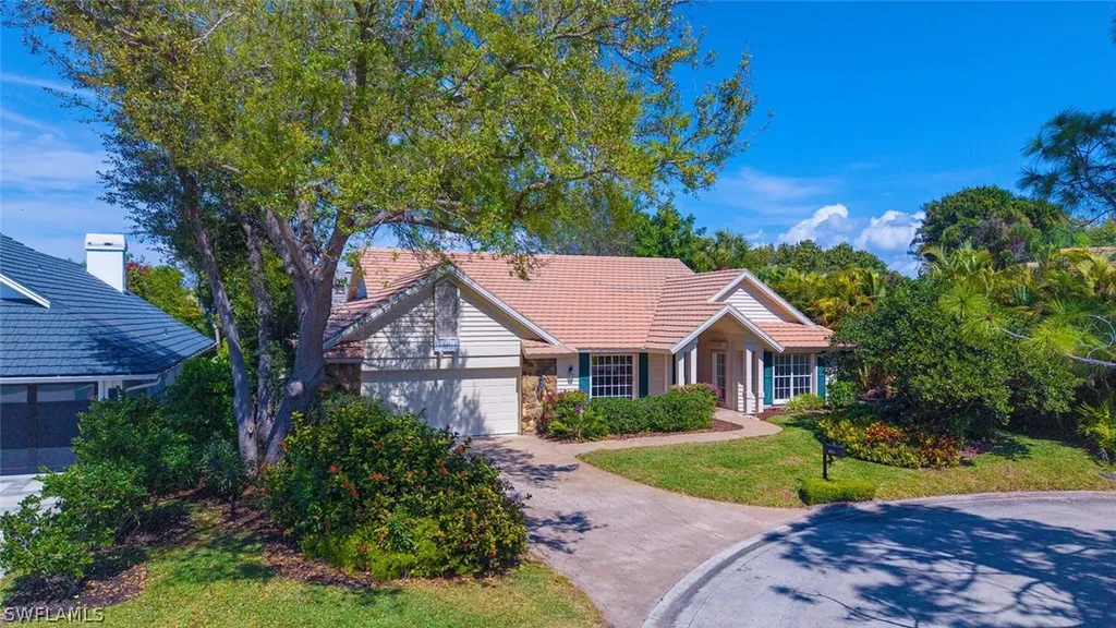 811 Arrowhead Lane Naples FL 34108