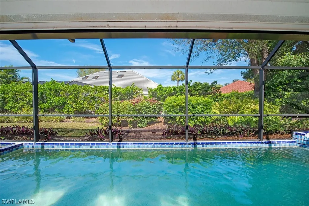 811 Arrowhead Lane Naples FL 34108