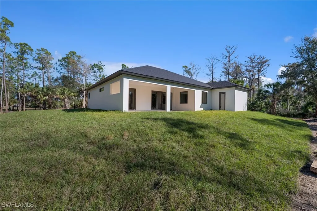 1514 47th Avenue NE Naples FL 34120