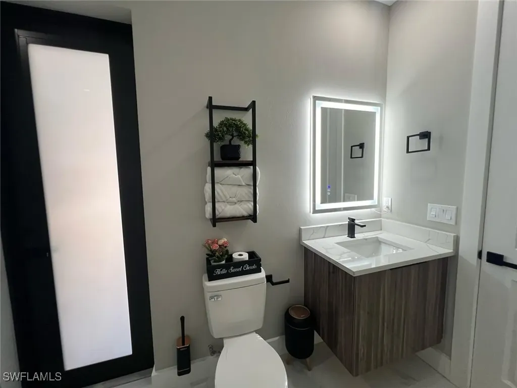 128 Nelson Road N Cape Coral FL 33993