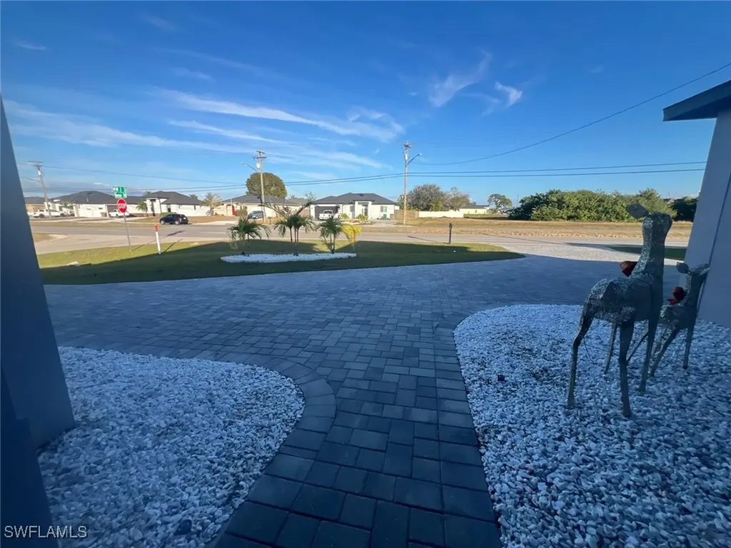 128 Nelson Road N Cape Coral FL 33993