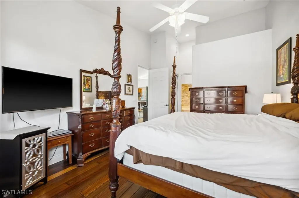 7859 Hawthorne Terrace Naples FL 34113
