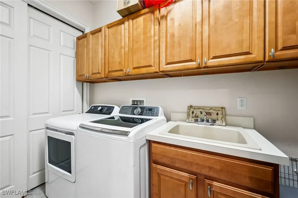 7859 Hawthorne Terrace Naples FL 34113