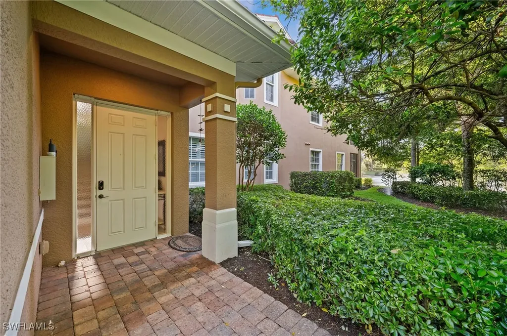 7859 Hawthorne Terrace Naples FL 34113