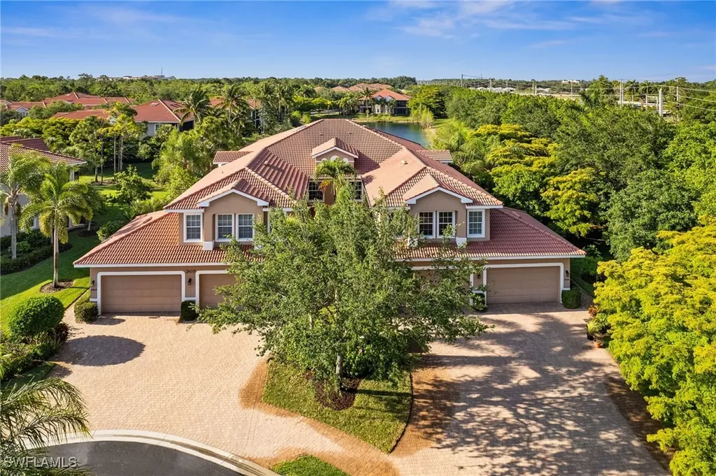 7859 Hawthorne Terrace Naples FL 34113