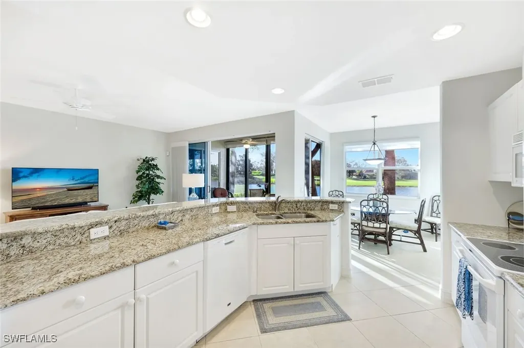 21810 Southern Hills Drive Estero FL 33928