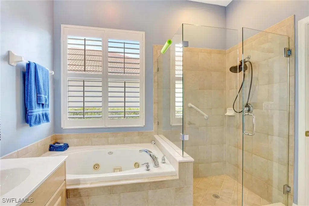 7903 Founders Circle Naples FL 34104