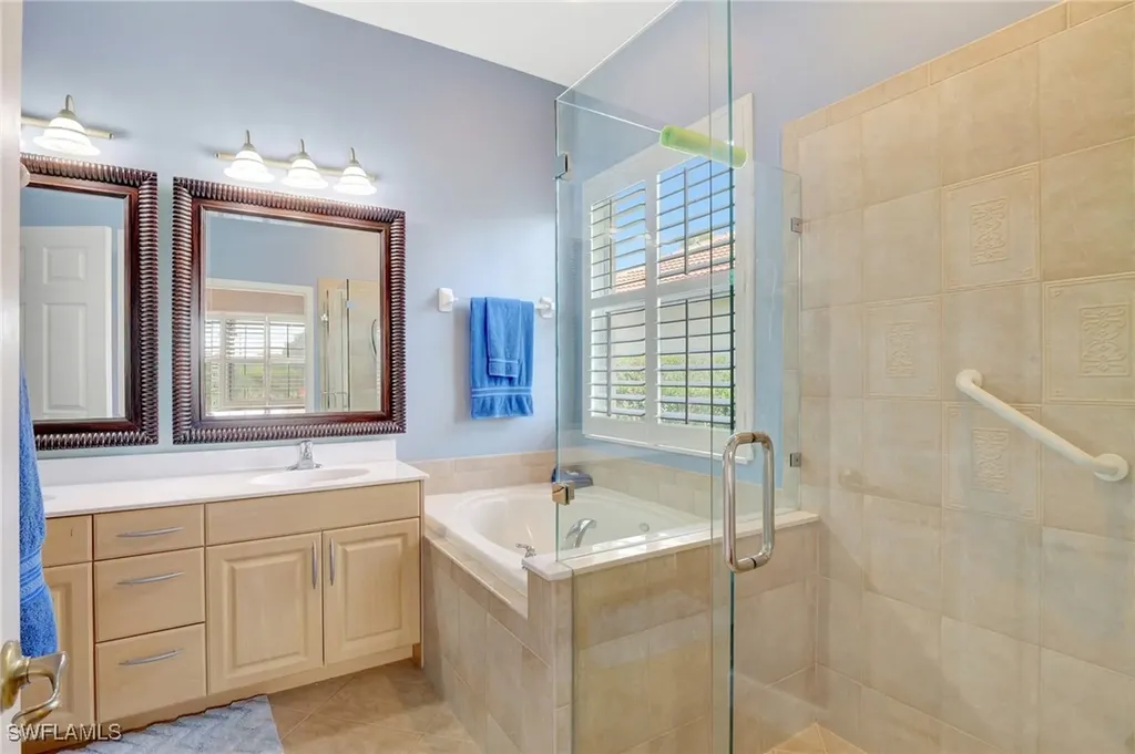 7903 Founders Circle Naples FL 34104