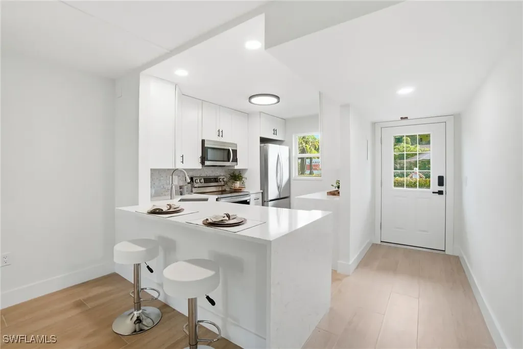 268 Banyan Boulevard Naples FL 34102