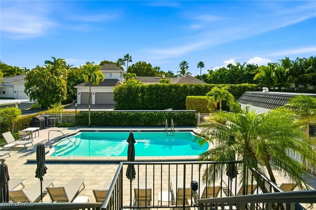 268 Banyan Boulevard Naples FL 34102