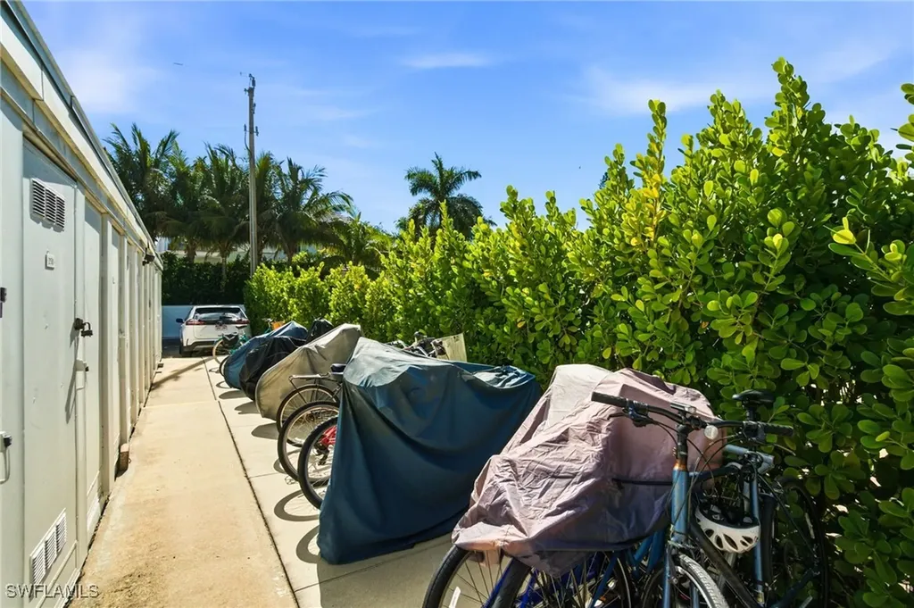 268 Banyan Boulevard Naples FL 34102