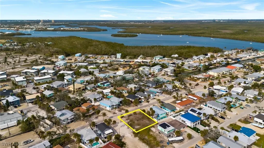 136 Madison Court Fort Myers Beach FL 33931