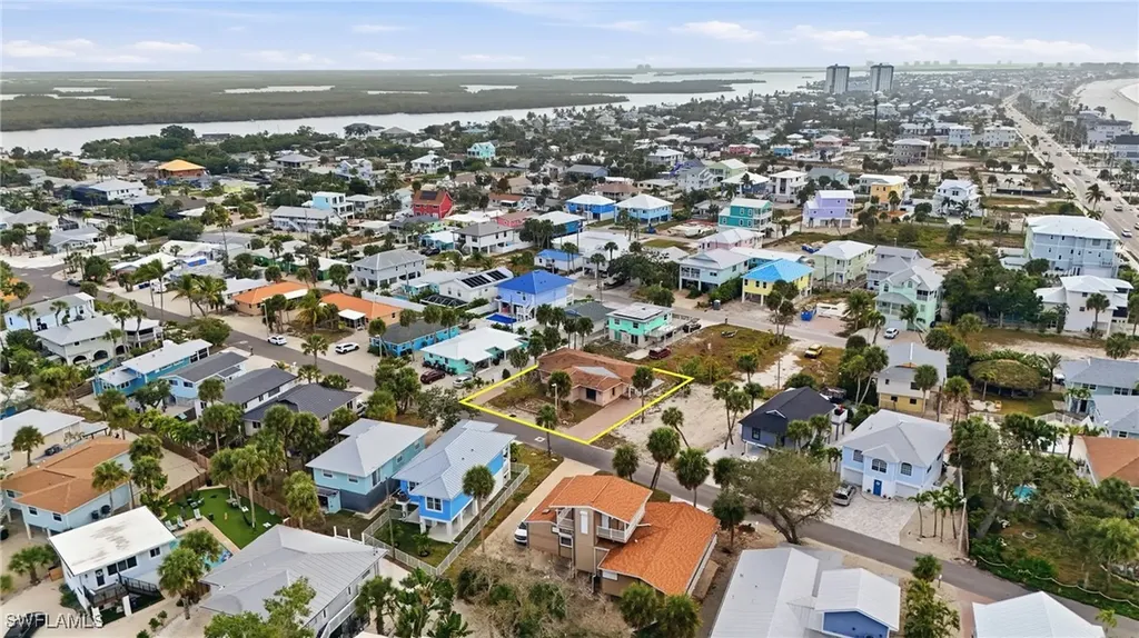 136 Madison Court Fort Myers Beach FL 33931