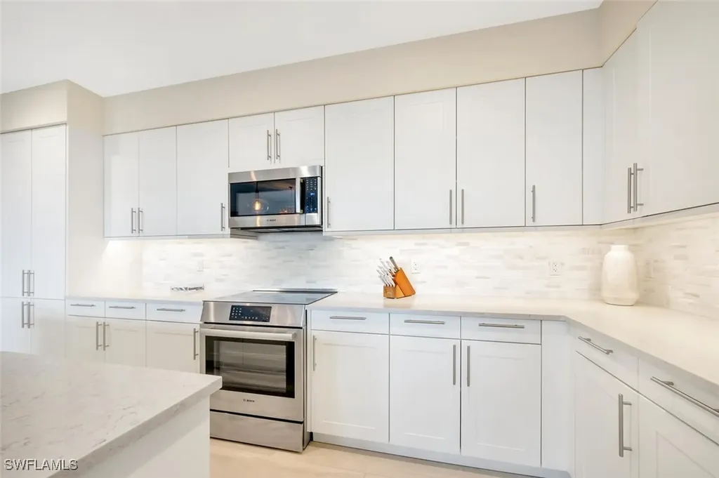 1111 Central Avenue Naples FL 34102