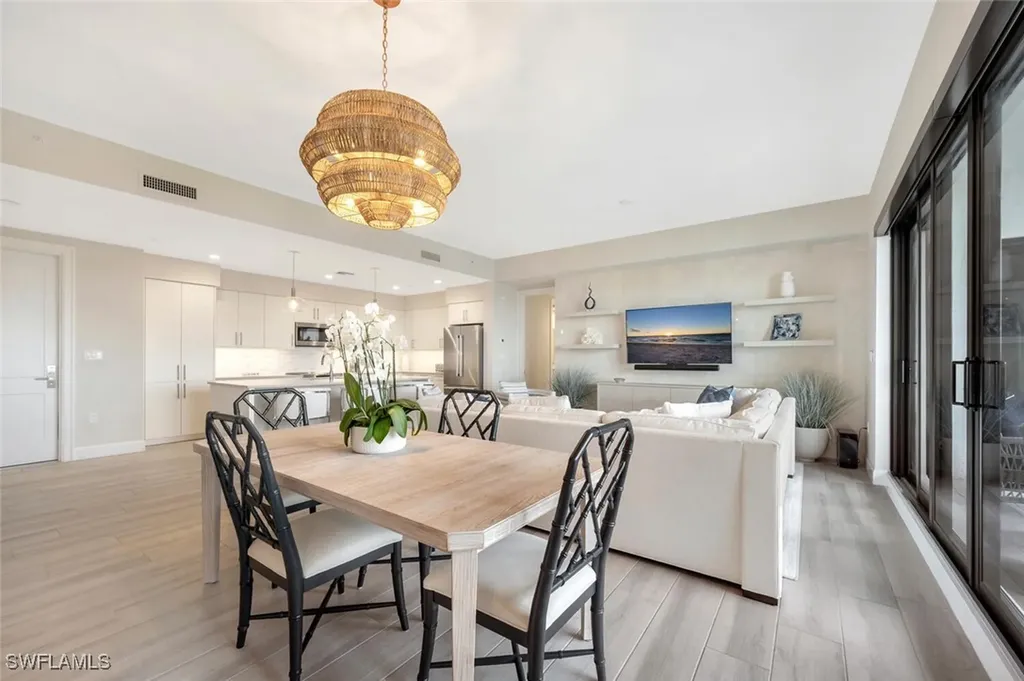 1111 Central Avenue Naples FL 34102