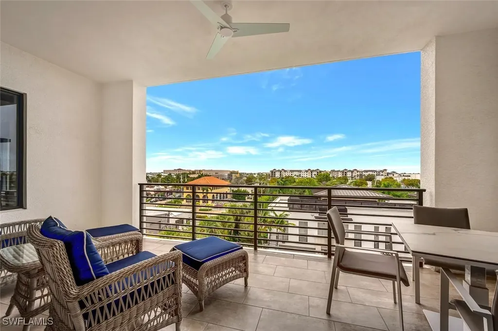 1111 Central Avenue Naples FL 34102