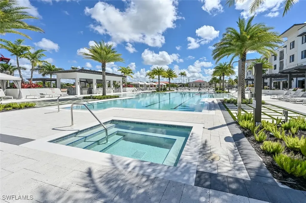 1111 Central Avenue Naples FL 34102