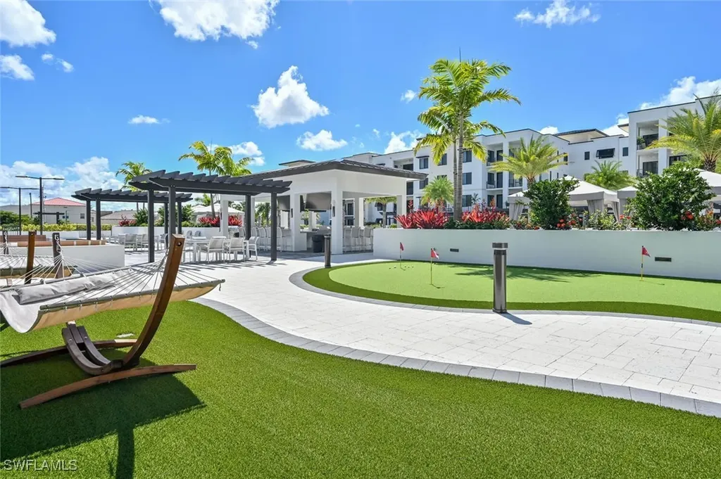 1111 Central Avenue Naples FL 34102