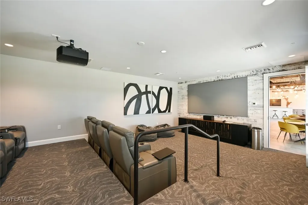 1111 Central Avenue Naples FL 34102
