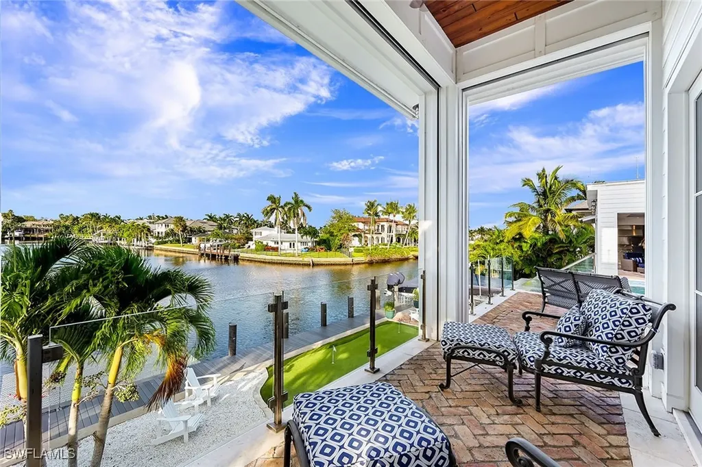 481 21st Avenue S Naples FL 34102