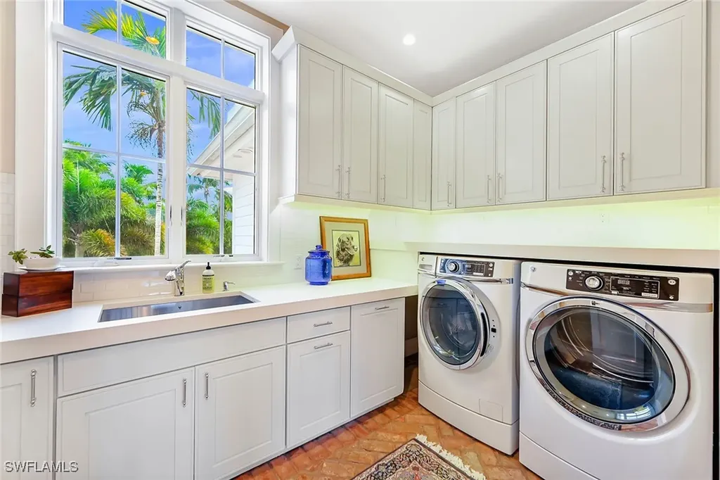 481 21st Avenue S Naples FL 34102