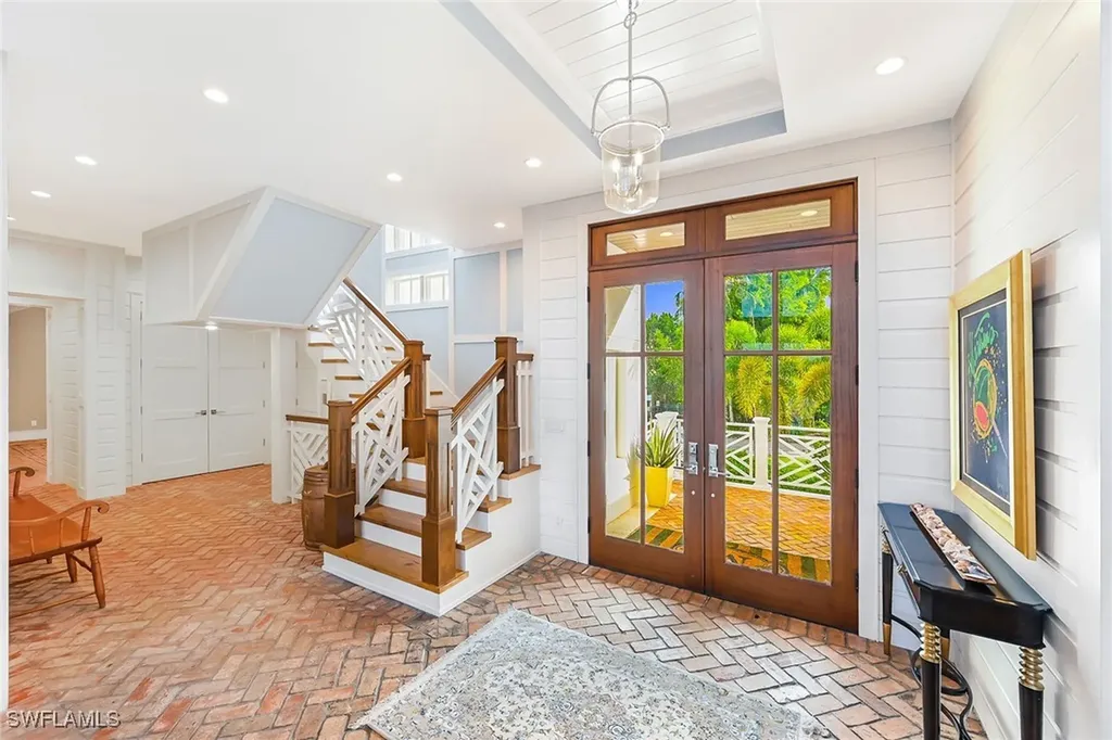481 21st Avenue S Naples FL 34102