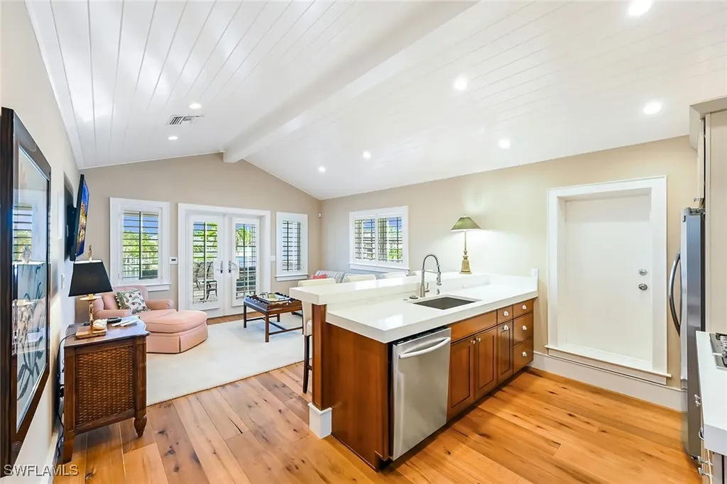 481 21st Avenue S Naples FL 34102